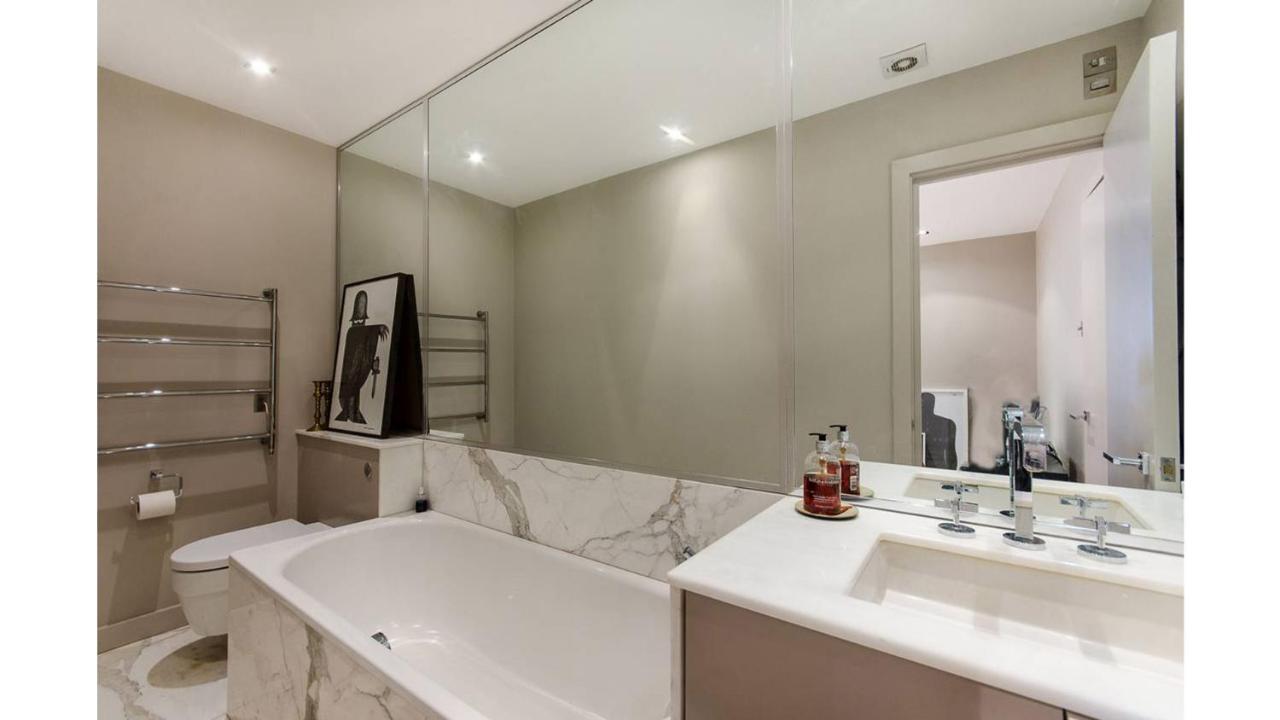 Chelsea Chic Apartment ลอนดอน ภายนอก รูปภาพ
